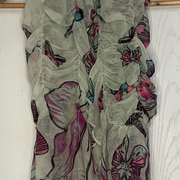 Ruffled Flowy Butterfly Scarf - Picture 2 of 5
